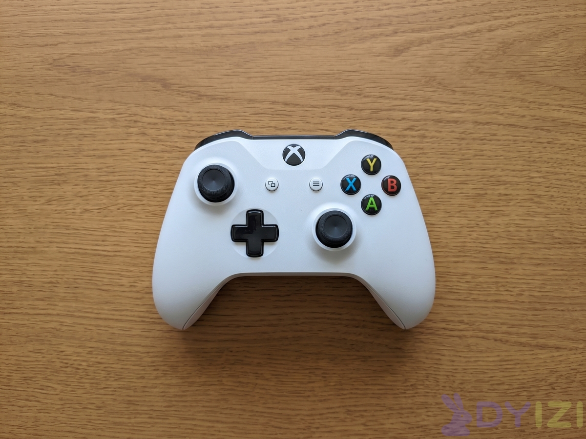 Беспроводной геймпад Microsoft Xbox Wireless Controller (White & Black)