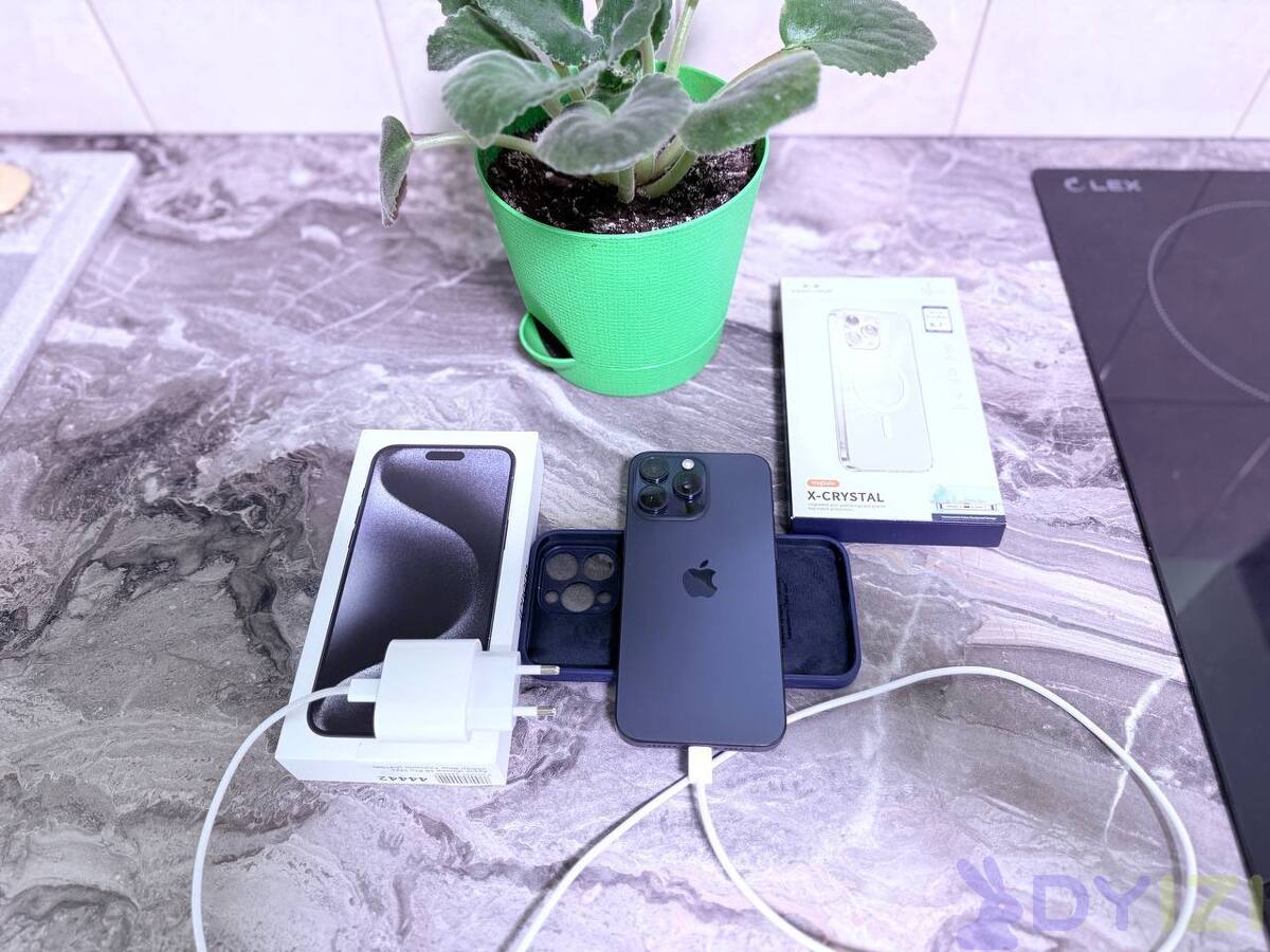 iPhone 15 Pro Max, 256 ГБ, SIM + eSIM